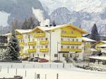 Rakouský hotel Vier Jahreszeiten v zimě