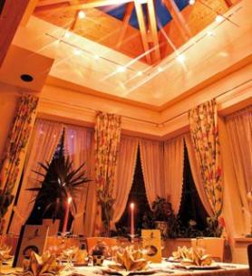 Rakouský Sporthotel Falkenstein s restaurací