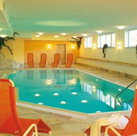 Kaprunský hotel Toni s bazénem